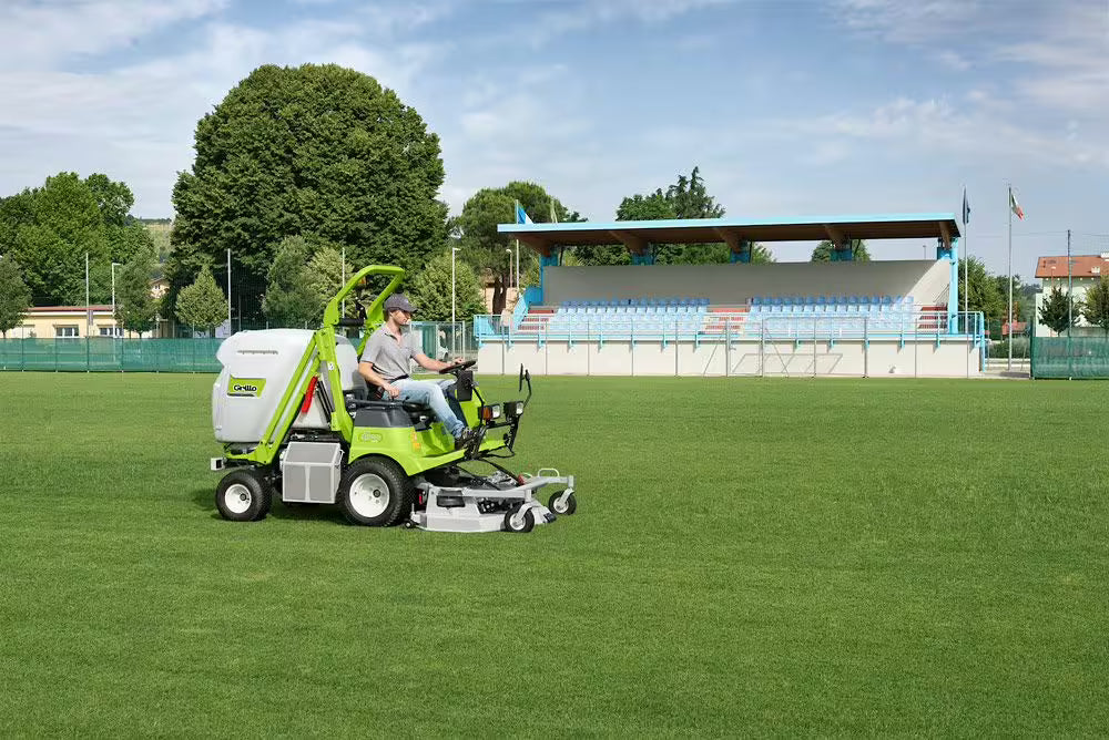 Tondeuse avant Grillo FD 900 4WD