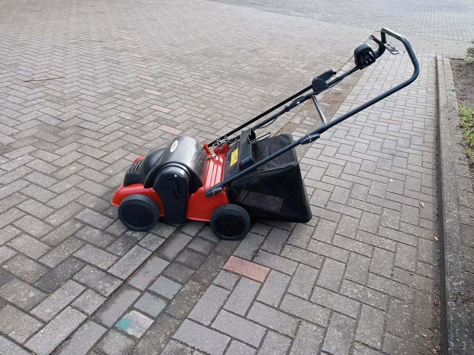 Scarificateur électrique Ferrari S390E