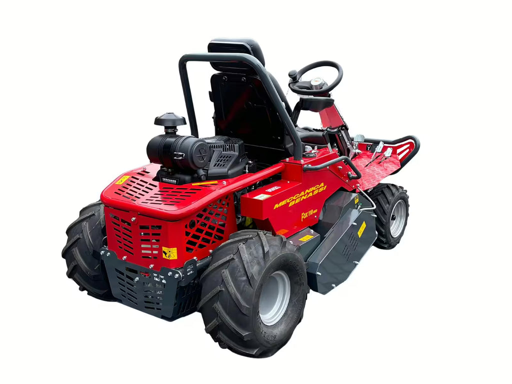 Tondeuse à fléaux autoportée Benassi FOX 110 4WD Comfort avec siège à suspension pneumatique