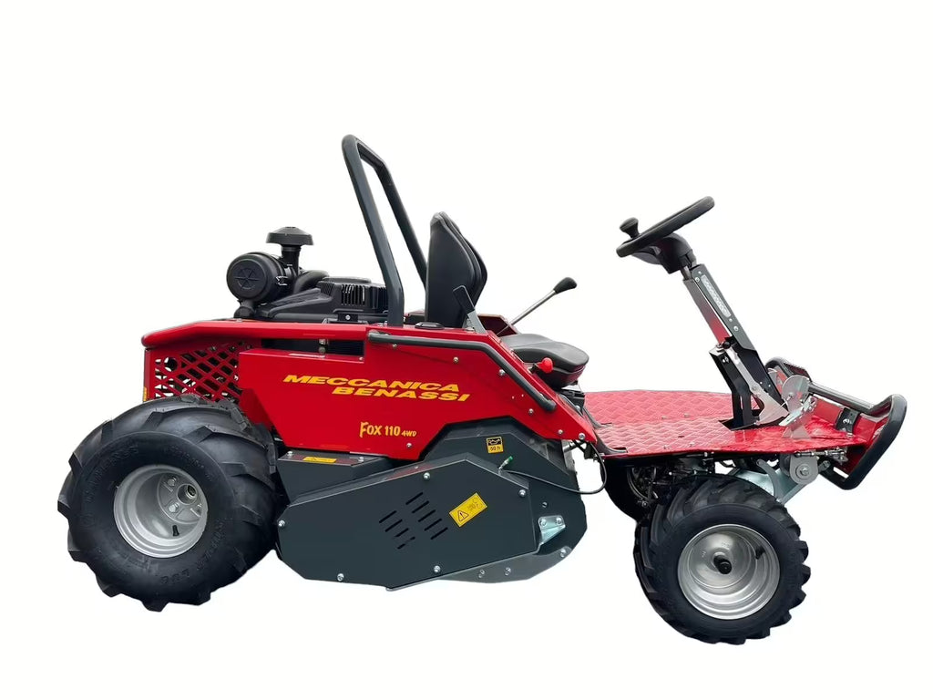 Tondeuse à fléaux Benassi Tondeuse autoportée FOX 110 4WD