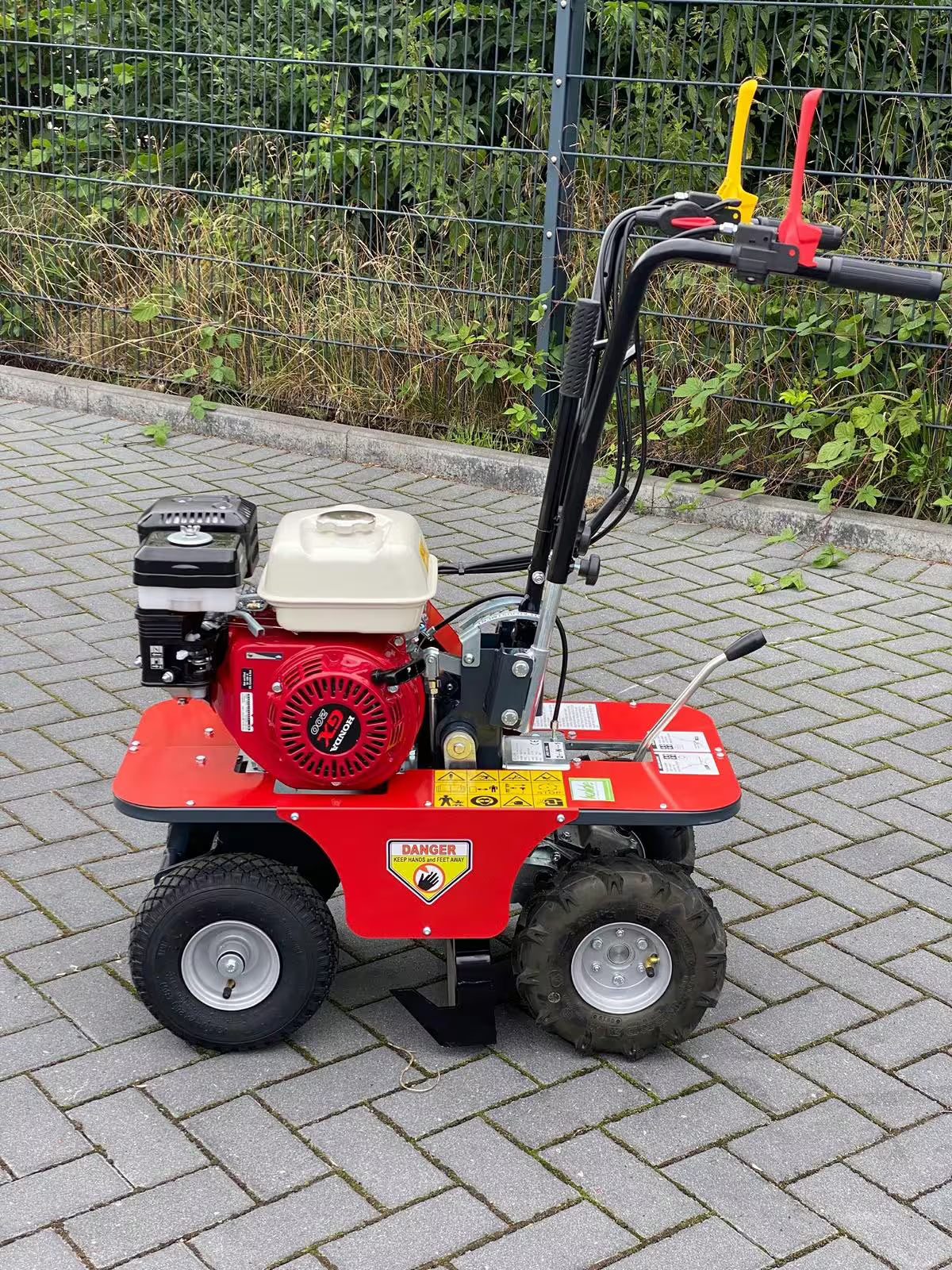 Machine à pelage de pelouse Benassi L390 39cm