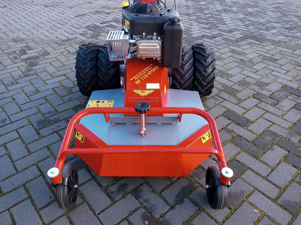 Tondeuse à gazon haute Benassi RF 710 HYDRO avec pneus jumelés