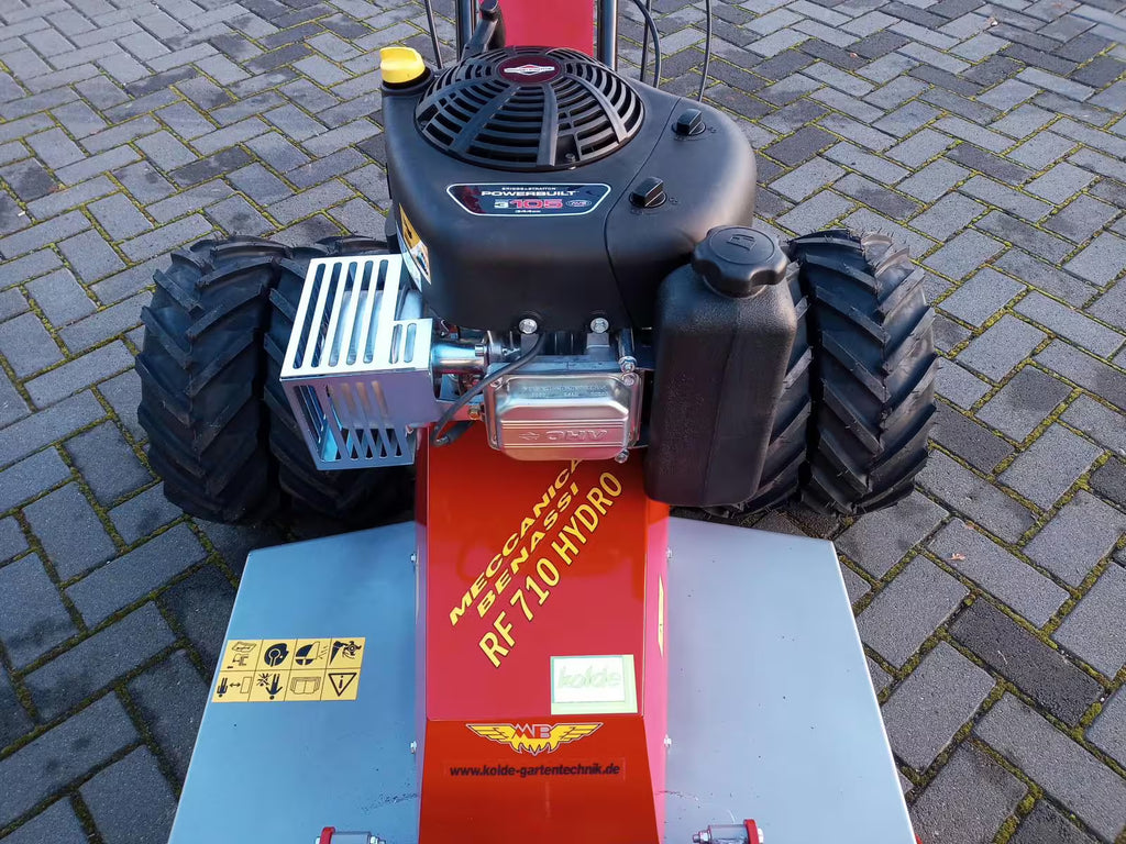 Tondeuse à gazon haute Benassi RF 710 HYDRO avec pneus jumelés