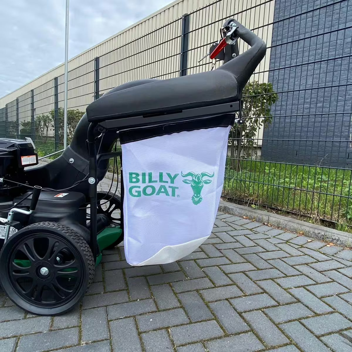 Aspirateur à feuilles Billy Goat MV 601 SP sans démarrage électrique