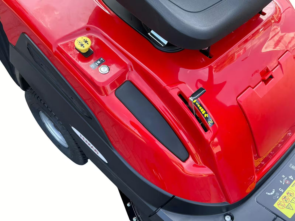 Tondeuse autoportée Ferrari AM 74H