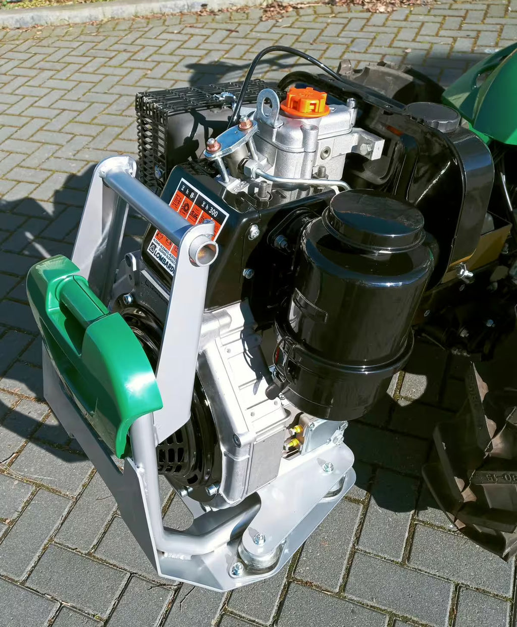Ferrari à un essieu 360, moteur Lombardini avec démarrage électrique Appareil de base