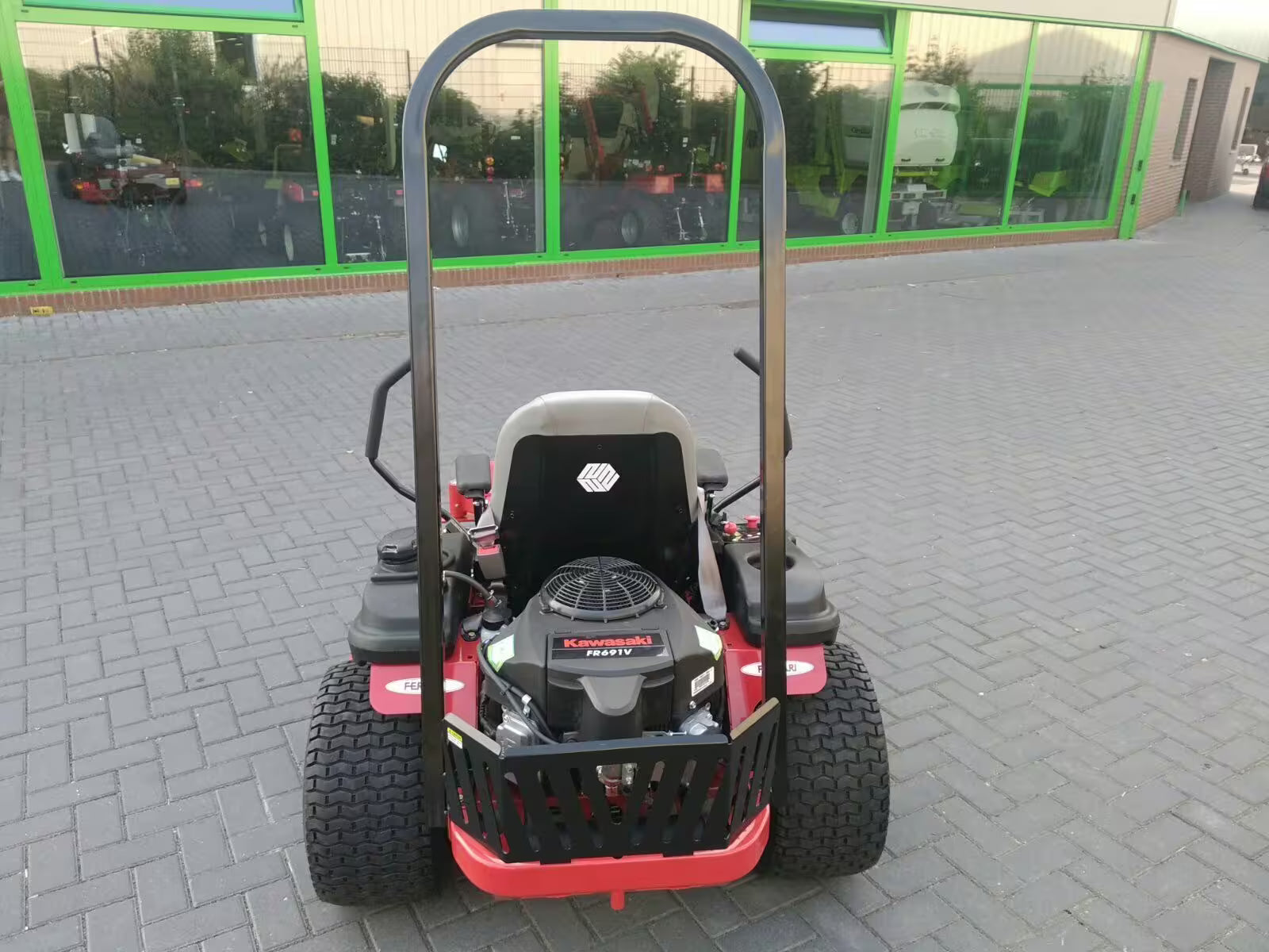 Tondeuse à rayon de braquage zéro Ferrari Z50XL 127 cm