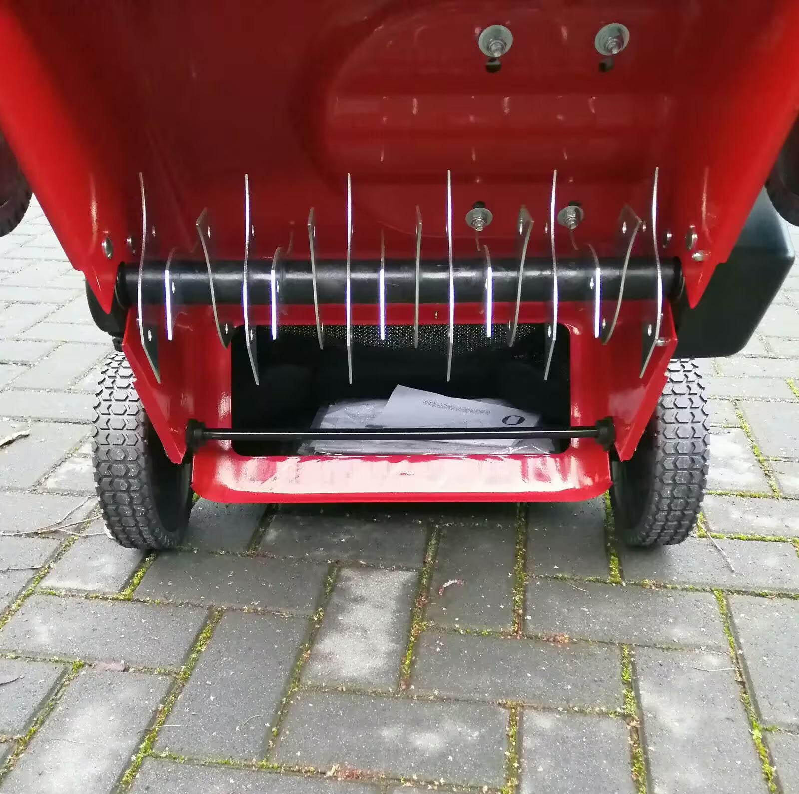 Scarificateur Ferrari essence S390B moteur B&S 38 cm