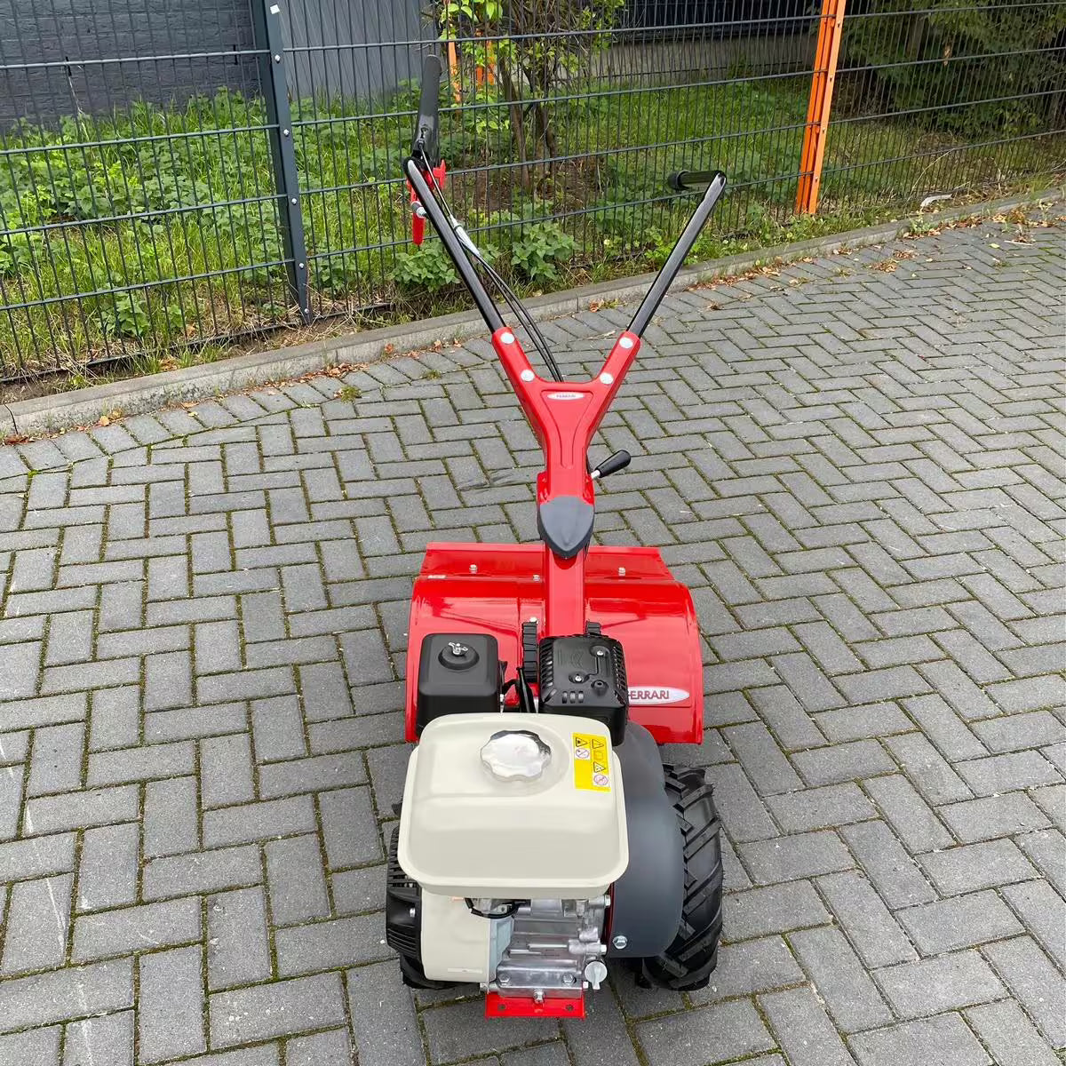 Ferrari à un essieu RTT2, Honda GP160 + fraiseuse 50 cm