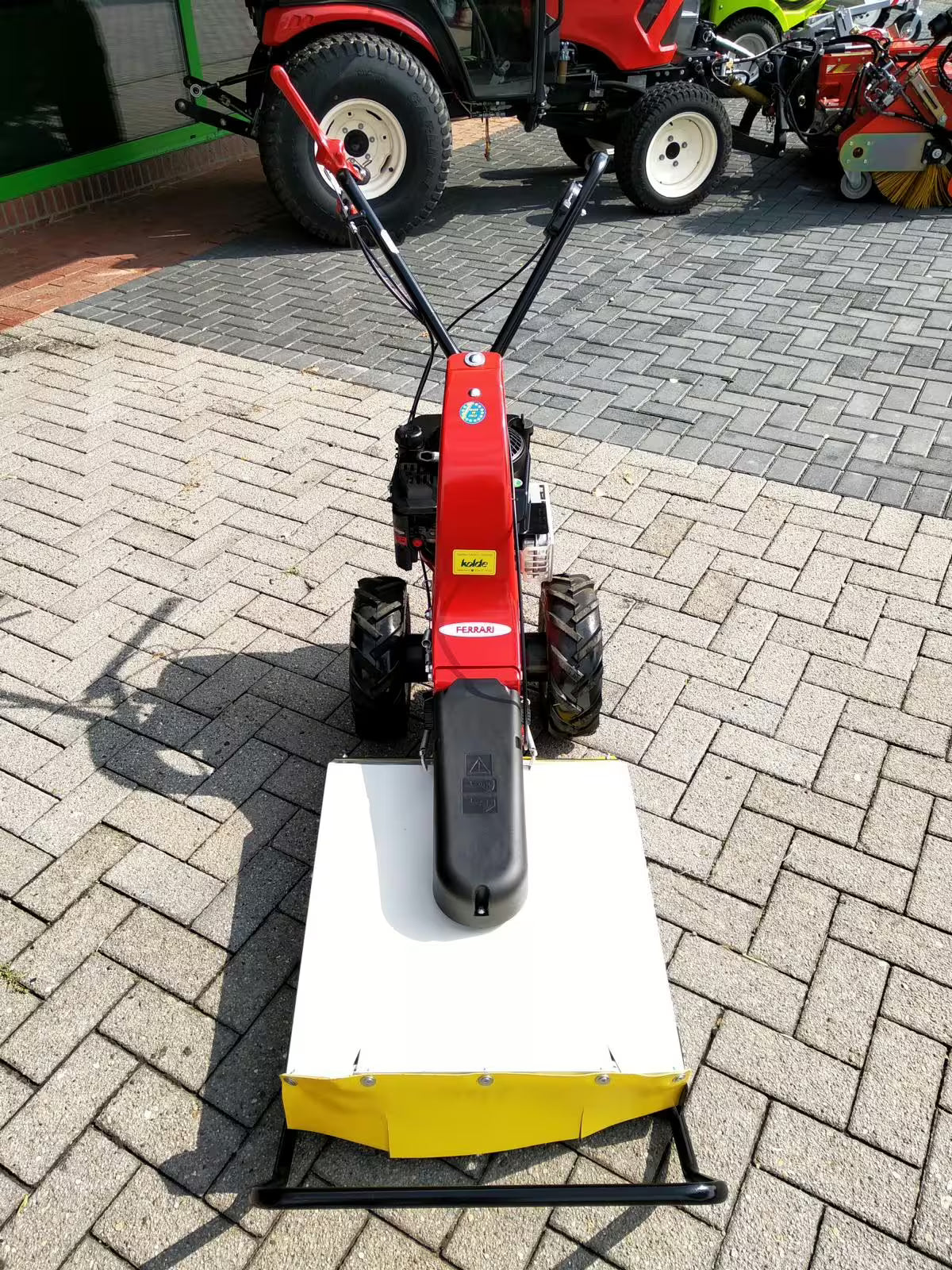 Faucheuse à lame rotative Ferrari M150