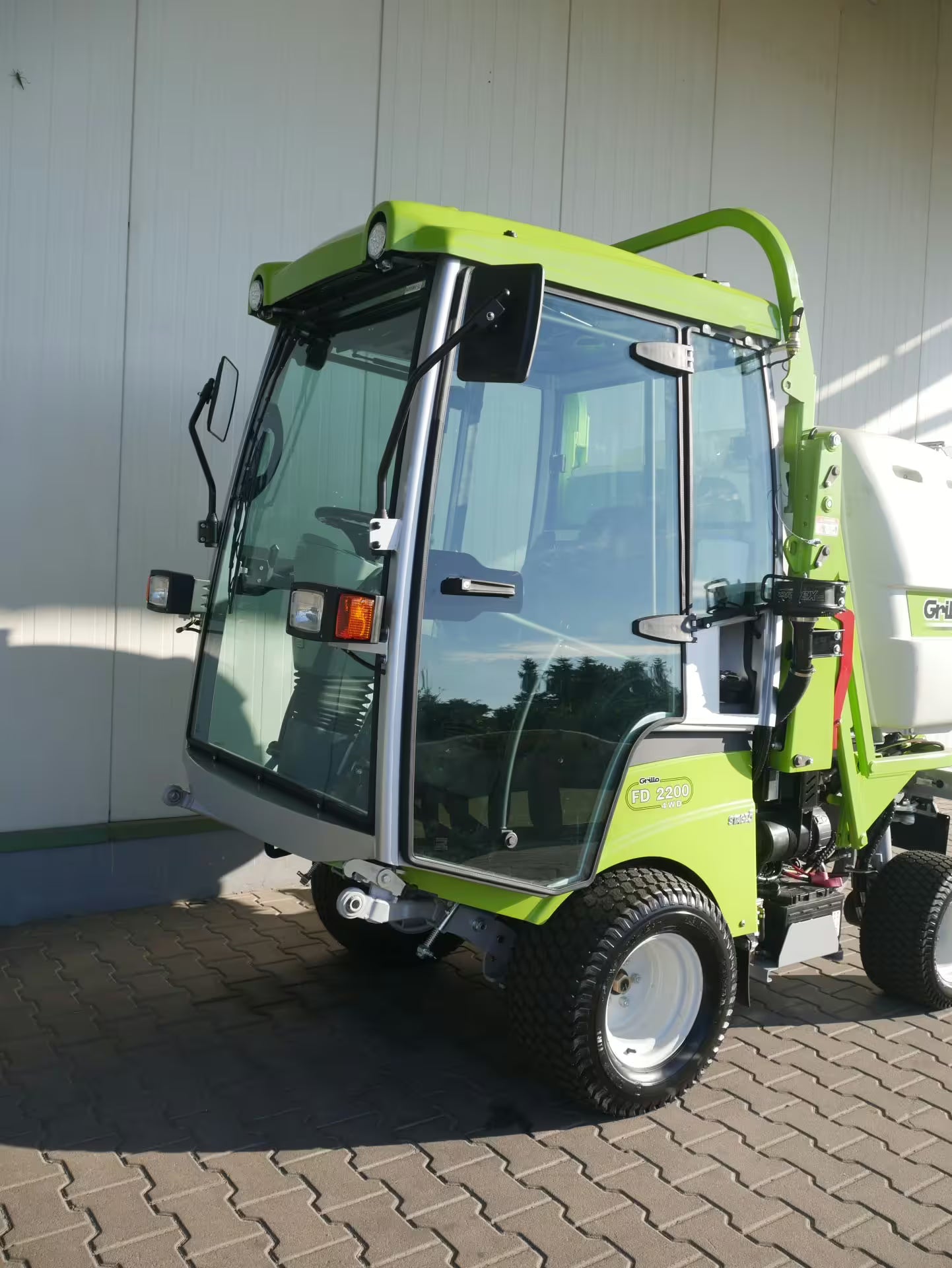 Faucheuse avant Grillo FD 2200 TS Machine de démonstration avec cabine + chauffage
