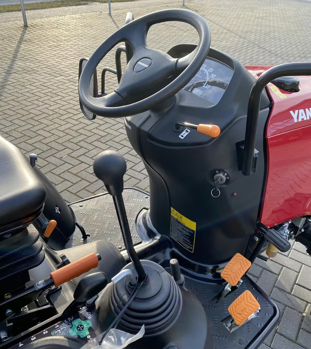Tracteur Yanmar SA424 26 ch