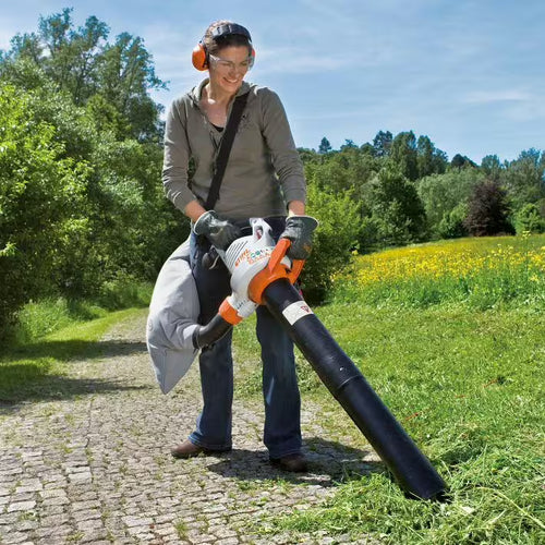 Aspirateur à feuilles Stihl SHE 81