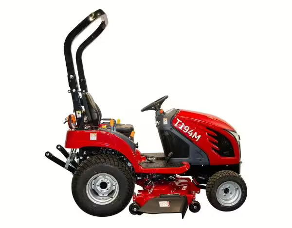 Tracteur à quatre roues motrices + Tondeuse TYM T194
